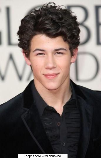 nick jonas se pentru lansarea primului său album solo, a scos pe primul single (�who i am�),